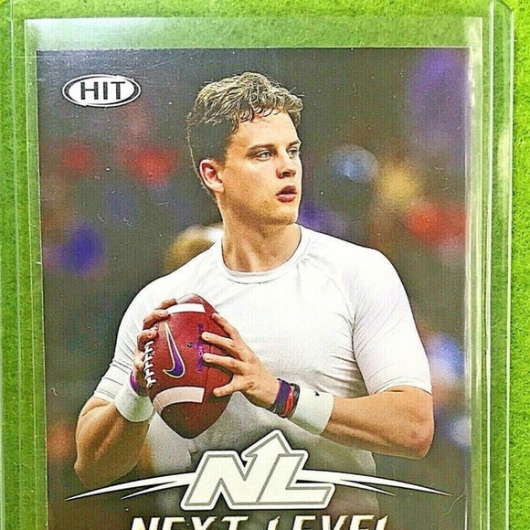 JOE BURROW ROOKIE CARD JERSEY #9 LSU RC 2020 Sage HIT Premier rare, no helmet ! - Picture 2 of 5